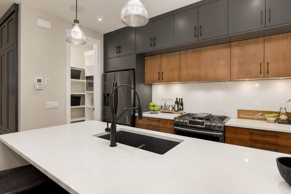 Casa Bianca Townhomes kitchen By Renova Homes & Renovations Calgary, Alberta