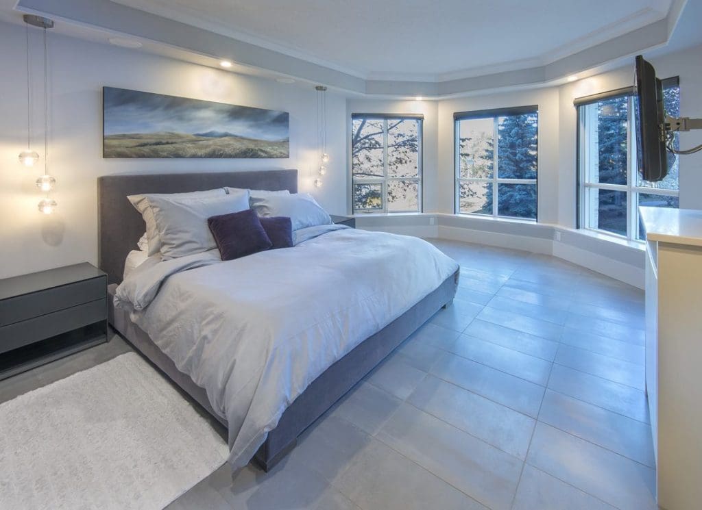 Princeton Master bedroom By Renova Homes & Renovations Calgary, Alberta