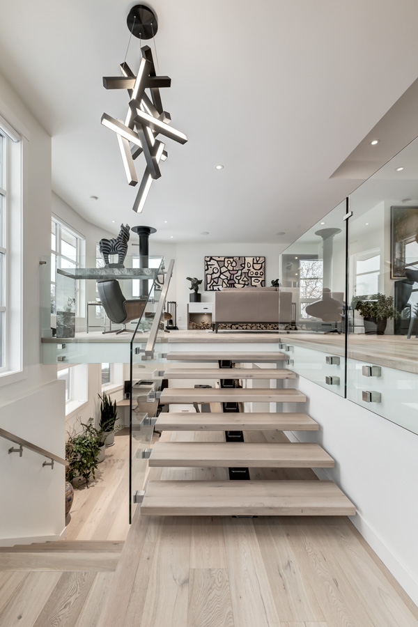Charleswood Staircase Renovation By Renova Homes & Renovations