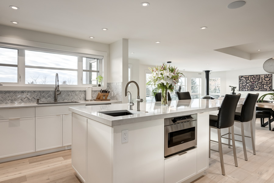 Charleswood Kitchen Renovation By Renova Homes & Renovations