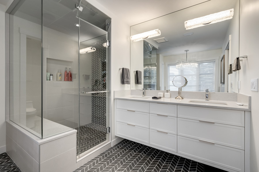 Charleswood Bathroom Renovation By Renova Homes & Renovations