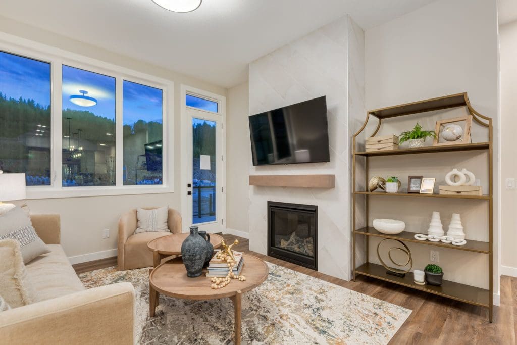 River Pointe Villas By RENOVA Homes & Renovations TV room