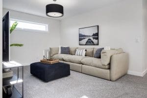 Sunalta 24 - 121 Quartz Crescent bonus room